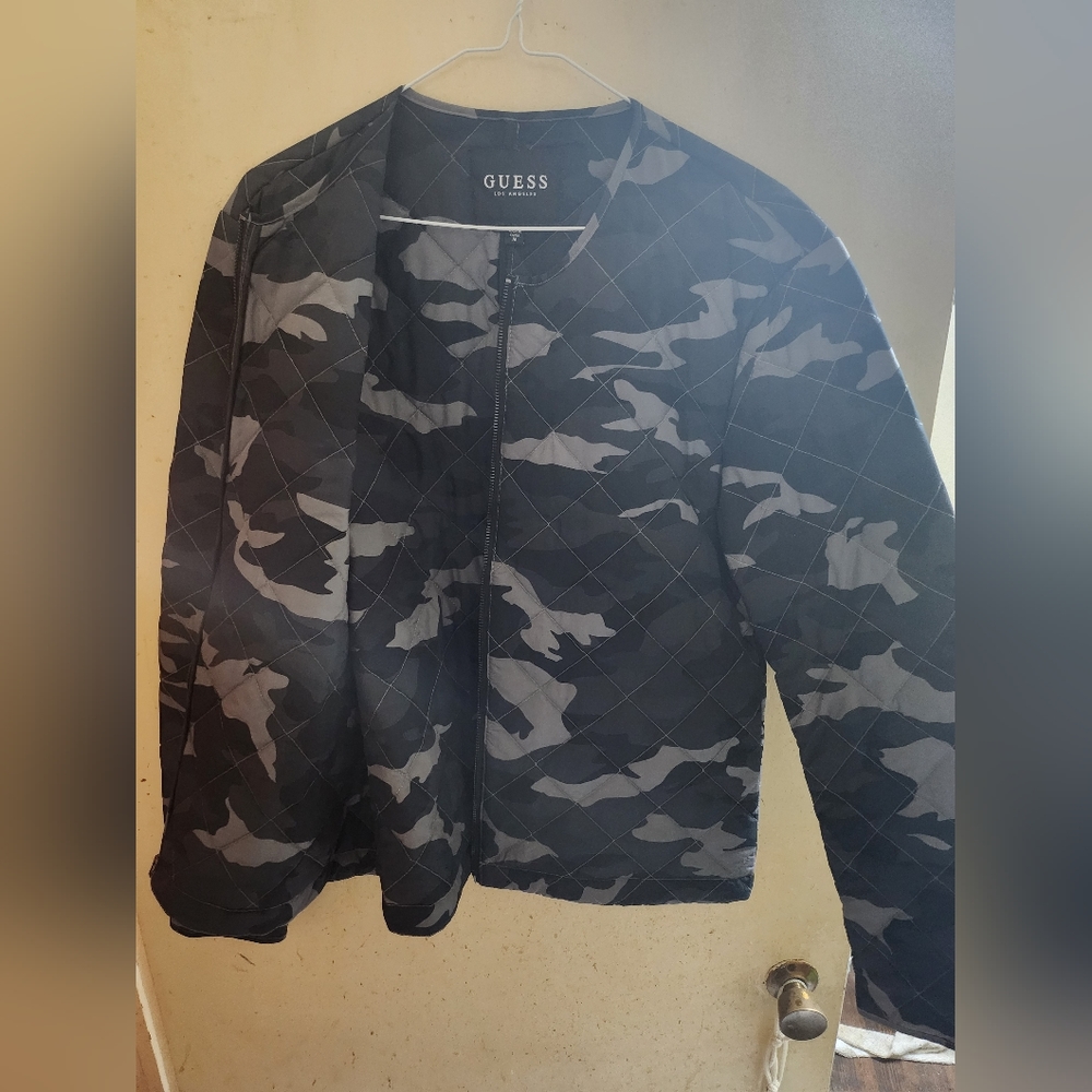 Guess Jacket - Picture 3 of 3